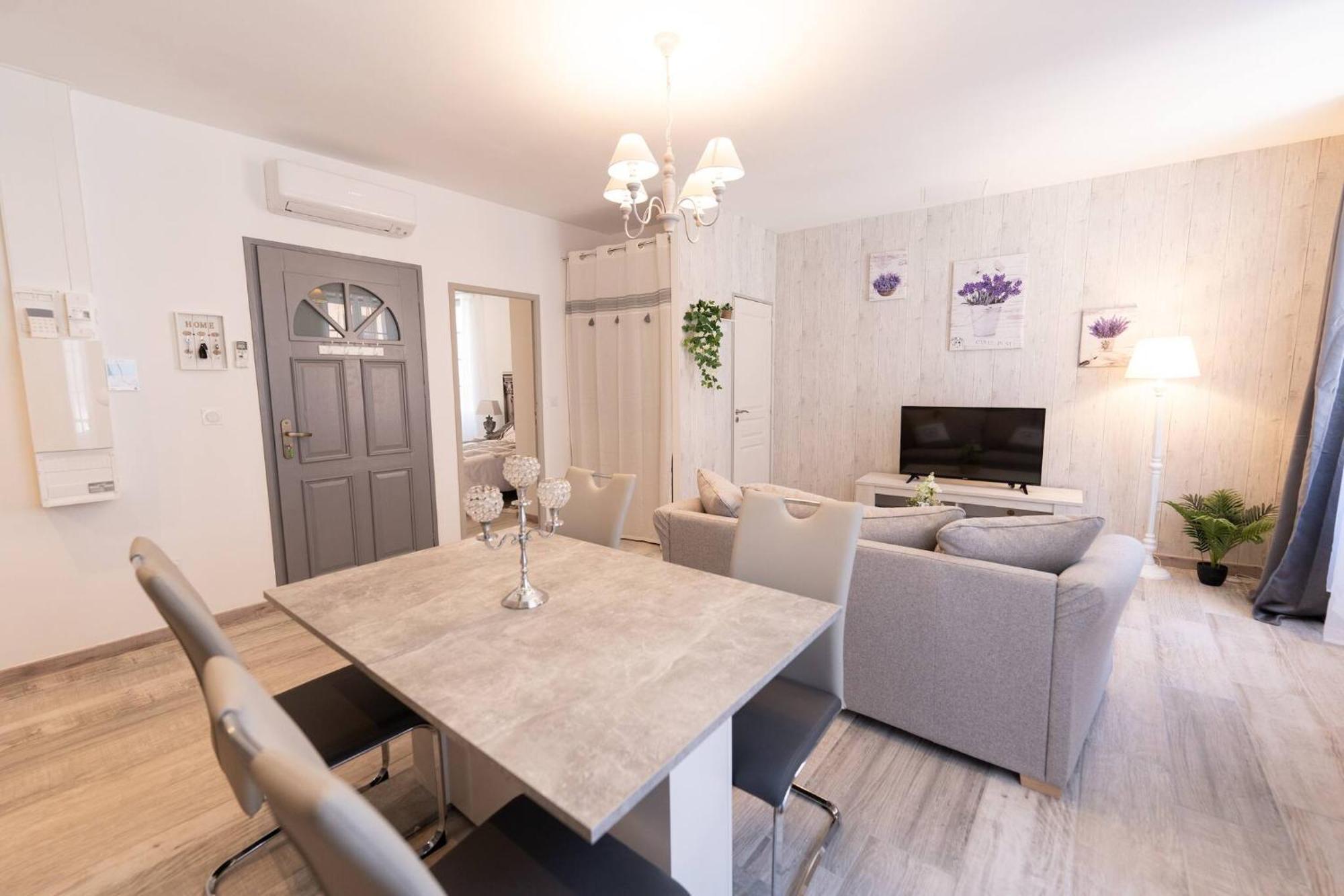 Apartamento Charme Et Caractere Au Centre Classe 3 Etoiles